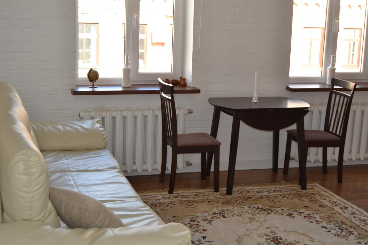 Vladimirskie Apartamenty In Center Of Brest Luaran gambar